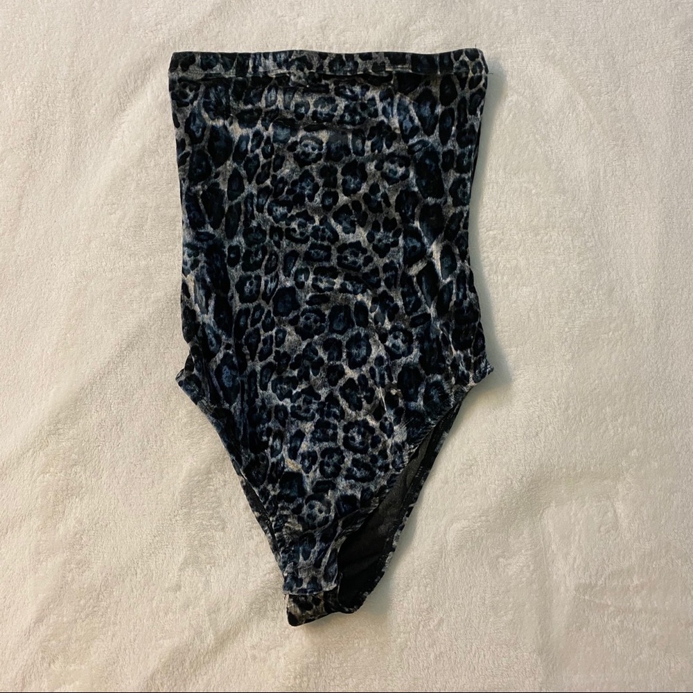 Princess Polly velvet grey leopard body suit